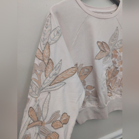 Anthropologie Embroidered And Beaded Floral Oversized Sweatshirt XS - Picture 4 of 7